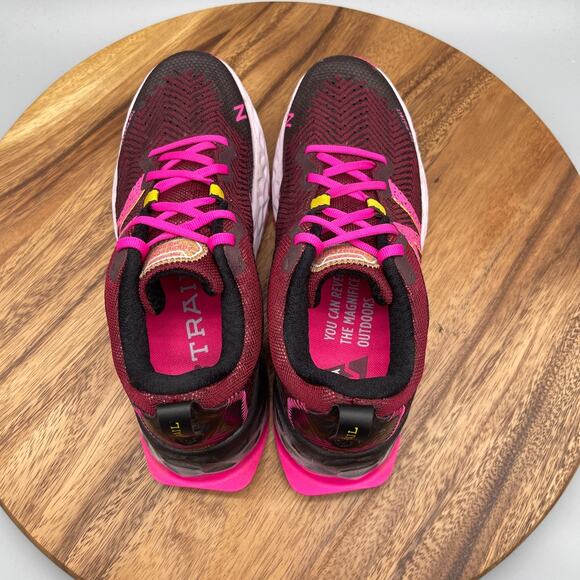 New Balance Fresh Foam Hierro v6 Shoes Womens Size 7.5 B Red Pink Trail Running - Picture 5 of 8
